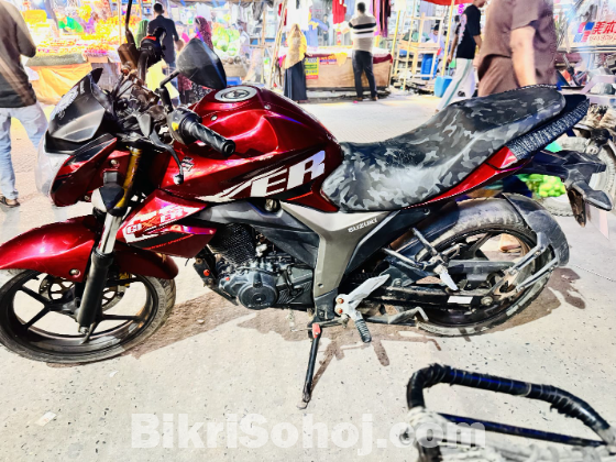 Suzuki gixxer monotone